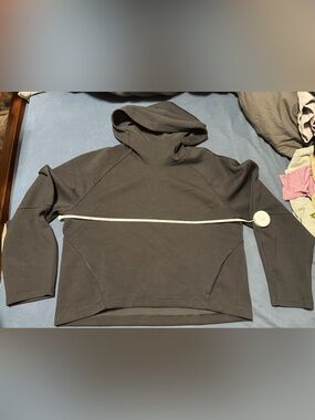 Lululemon Airwrap Modal Pullover Hoodie size 8